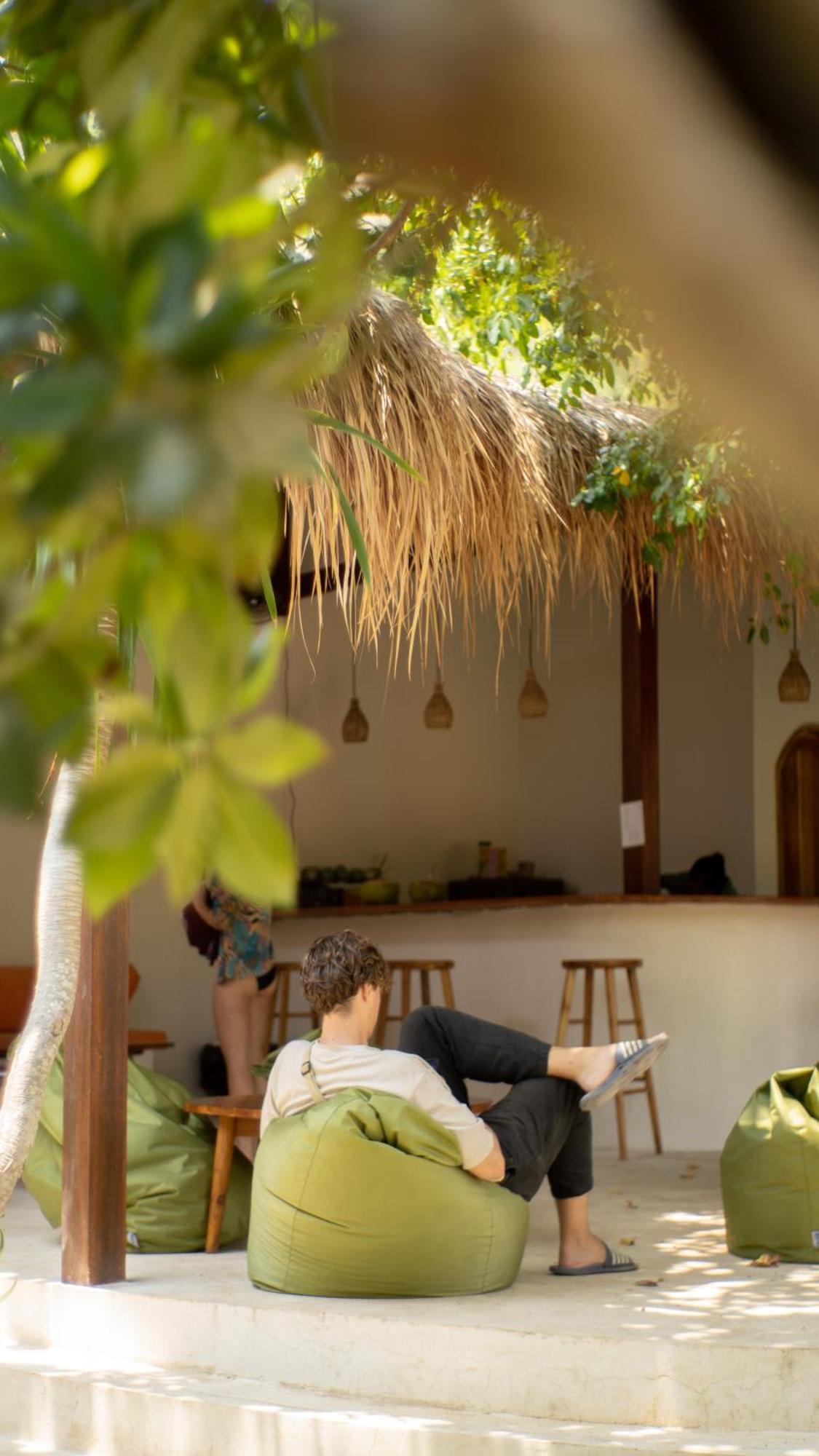 Lost Inn Kuta Capsule Hostel מראה חיצוני תמונה