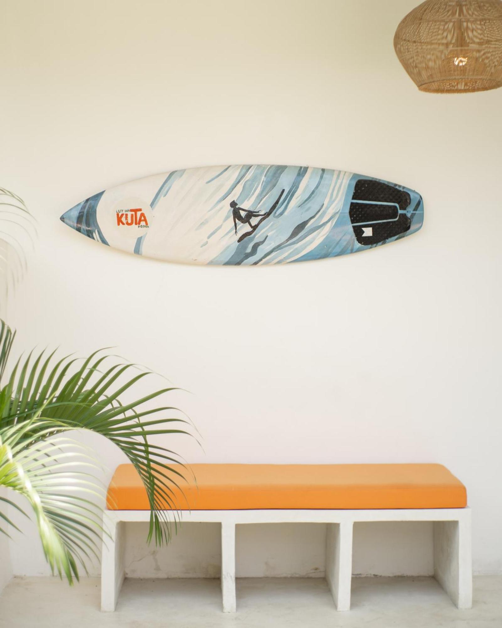 Lost Inn Kuta Capsule Hostel מראה חיצוני תמונה