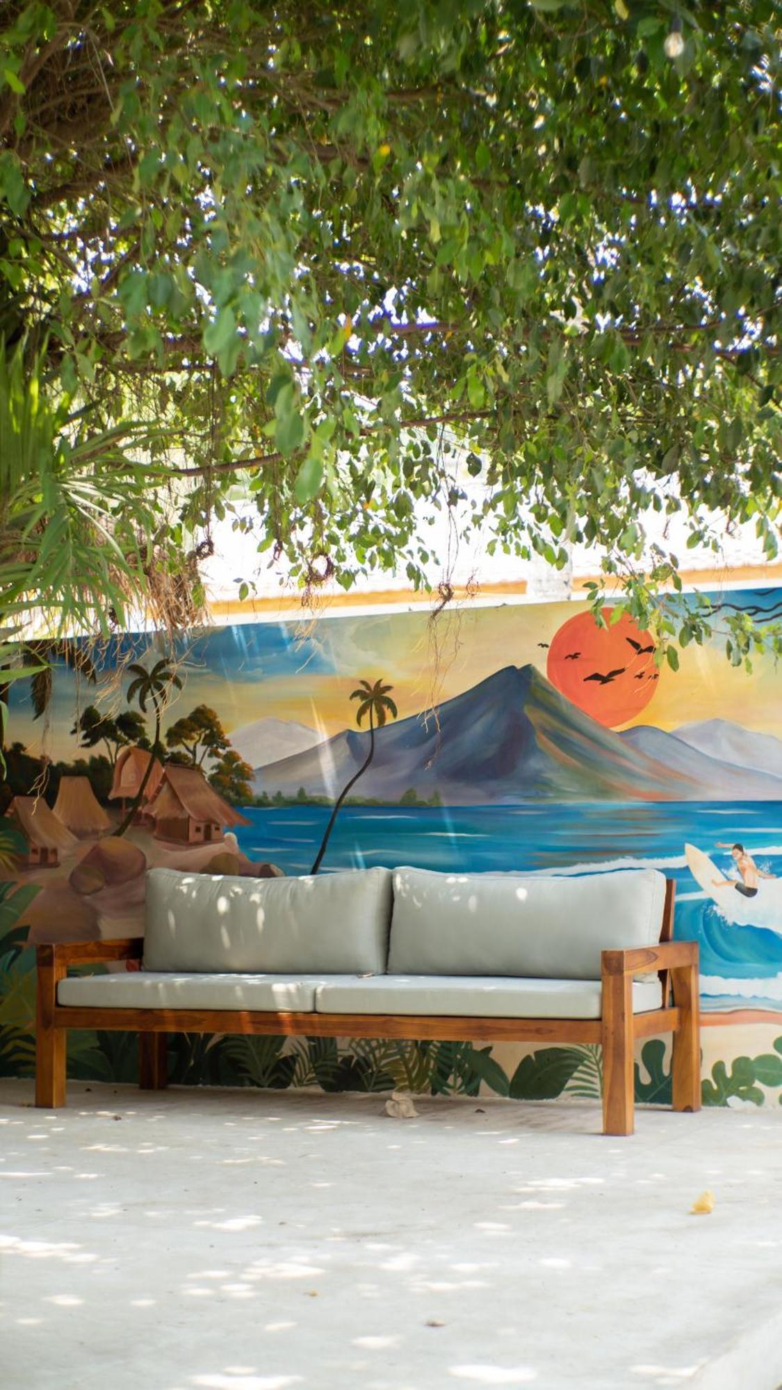 Lost Inn Kuta Capsule Hostel מראה חיצוני תמונה